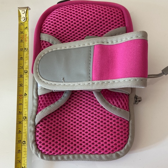 Fuchsia pink iPhone case for arm - Picture 5 of 5